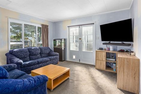 Photo of property in 4 Russell Road, Wainuiomata, Lower Hutt, 5014