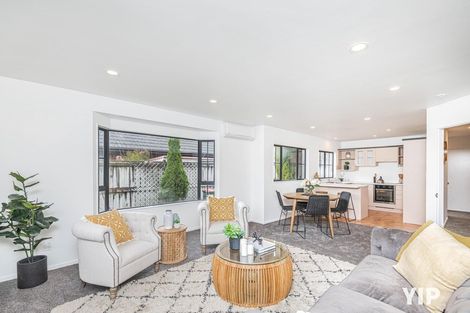 Photo of property in 2/10 Pohutukawa Street, Woburn, Lower Hutt, 5010