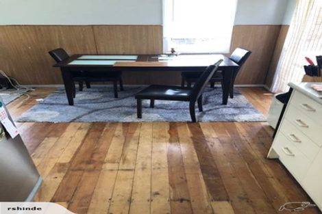 Photo of property in 1/4 Kaurilands Road, Titirangi, Auckland, 0604