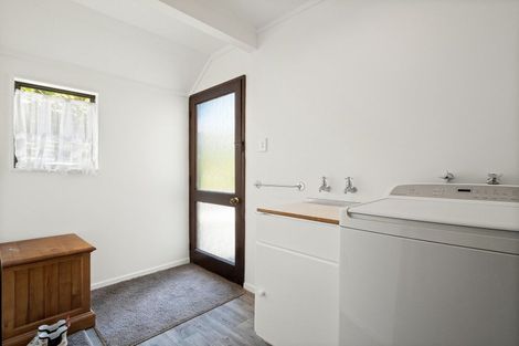 Photo of property in 97 Glenross Street, Glenross, Dunedin, 9011