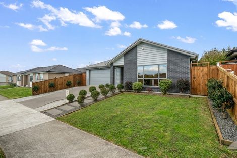 Photo of property in 4 Raoriki Road, Pukekohe, 2120