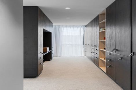 Photo of property in 32 Mount Pleasant Road, Mount Pleasant, Christchurch, 8081