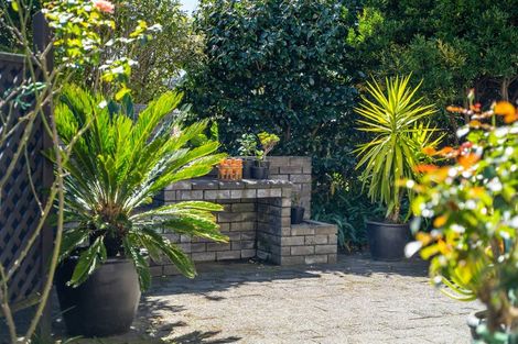 Photo of property in 25 Dallinger Street, St Andrews, Hamilton, 3200