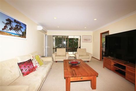 Photo of property in 6/2-22a Balmain Road, Chatswood, Auckland, 0626
