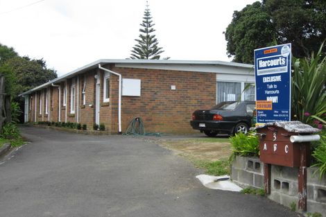 Photo of property in 3 Duke Place, New Plymouth, 4310