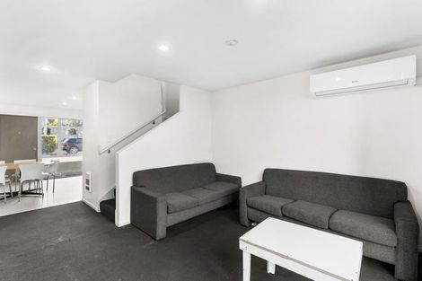 Photo of property in 4/340 Lincoln Road, Addington, Christchurch, 8024