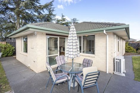 Photo of property in 433b Mairehau Road, Parklands, Christchurch, 8083