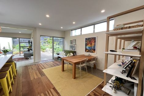 Photo of property in 31 Newman Terrace, Thorndon, Wellington, 6011