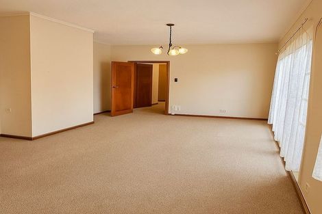 Photo of property in 2/3170 Great North Road, New Lynn, Auckland, 0600