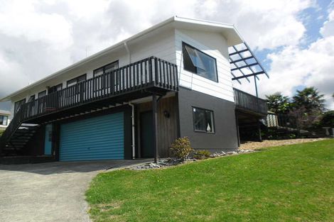 Photo of property in 15 Matangi Terrace, Snells Beach, 0920