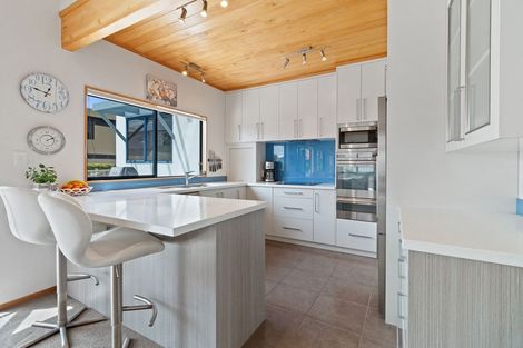 Photo of property in 24 Champion Place, Pauanui, Hikuai, 3579