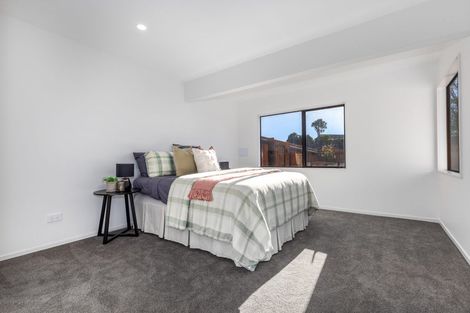 Photo of property in 102 Langdale Avenue, Paraparaumu, 5032