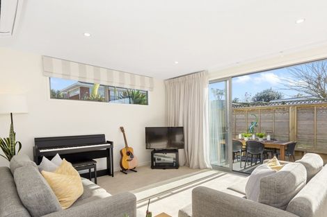 Photo of property in 2a Laing Place, Otumoetai, Tauranga, 3110