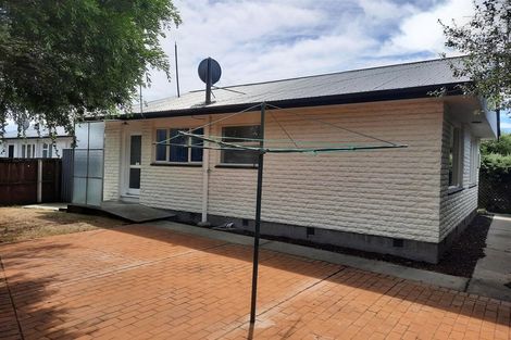 Photo of property in 2/200 Withells Road, Avonhead, Christchurch, 8042