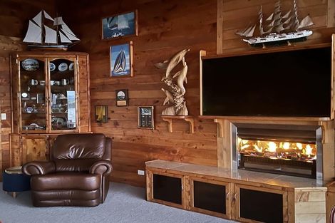 Photo of property in 18 Sir George Back Street, Opua, 0200