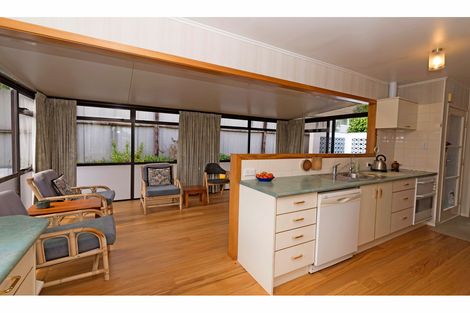 Photo of property in 23 Robert Burke Place, Henderson, Auckland, 0612