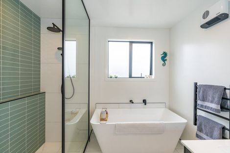 Photo of property in 15 Hamlett Drive, Woodend, 7610