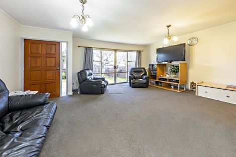 Photo of property in 2/8 Parera Place, Papatoetoe, Auckland, 2025