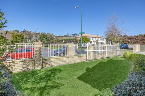 Photo of property in 43 Lansell Drive, East Tamaki Heights, Auckland, 2016