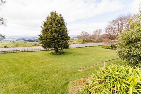 Photo of property in 15 Hau Whiti Place, Kimbolton, 4774