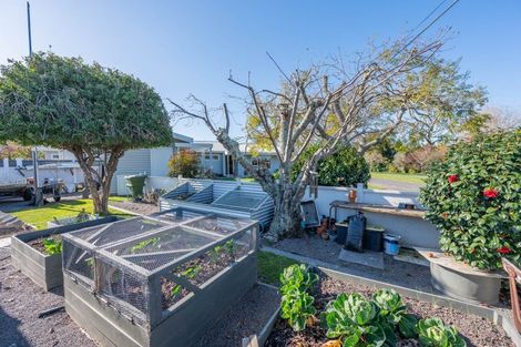 Photo of property in 1 Willow Drive, Taradale, Napier, 4112