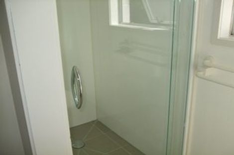 Photo of property in 41 Cockayne Crescent, Sunnynook, Auckland, 0620