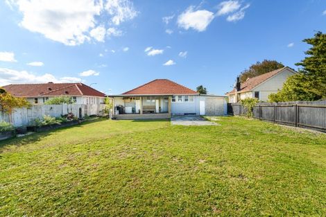 Photo of property in 30 Thames Street, Roslyn, Palmerston North, 4414