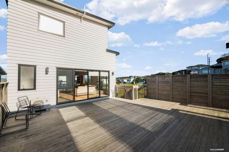 Photo of property in 58 Ascension Crescent, Orewa, 0931