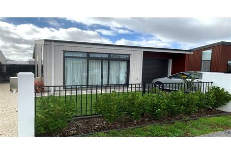 Photo of property in 5 Mettle Lane, Papakura, 2110