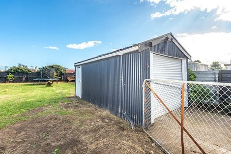 Photo of property in 53 Thatcher Street, Castlecliff, Whanganui, 4501