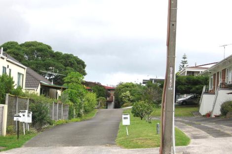 Photo of property in 2/14 East Coast Road, Milford, Auckland, 0620