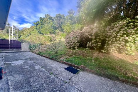 Photo of property in 6 Barberry Grove, Maungaraki, Lower Hutt, 5010