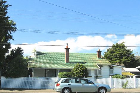 Photo of property in 5 Kellow Street, Wallaceville, Upper Hutt, 5018