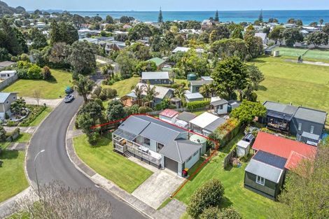 Photo of property in 17 Mako Avenue, Whiritoa, Whangamata, 3691