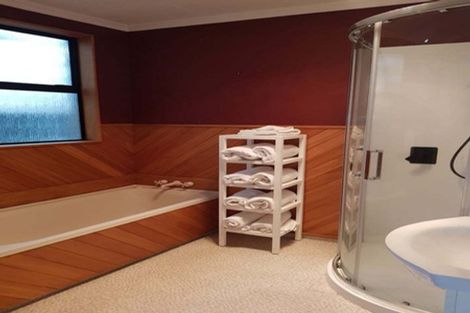 Photo of property in 33 Mackinnon Loop, Te Anau, 9600