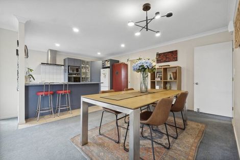 Photo of property in 17 Rathmar Drive, Manurewa, Auckland, 2105