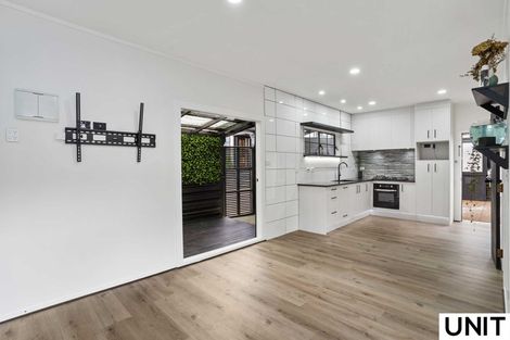 Photo of property in 6 Carnoustie Drive, Wattle Downs, Auckland, 2103