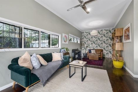 Photo of property in 200 Queen Street, Northcote Point, Auckland, 0627