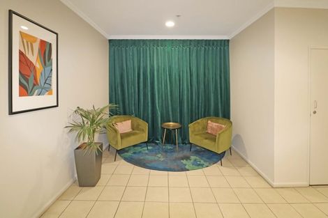 Photo of property in Atrium Towers, 2e/154 The Terrace, Wellington Central, Wellington, 6011