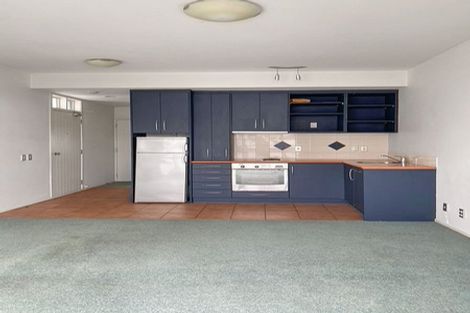 Photo of property in 140/2 Armoy Drive, East Tamaki, Auckland, 2016