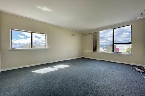 Photo of property in Hobson Court Flats, 46/70 Hobson Street, Thorndon, Wellington, 6011