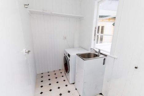 Photo of property in 29a Grass Street, Roseneath, Wellington, 6011