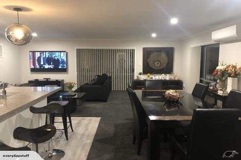 Photo of property in 12 Buddle Road, Wallaceville, Upper Hutt, 5018