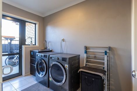 Photo of property in 64 Puhara Avenue, Parklands, Christchurch, 8083