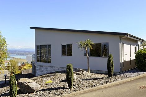 Photo of property in 8 Windsor Drive, Britannia Heights, Nelson, 7010