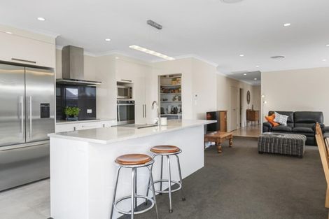 Photo of property in 52 Drabble Crescent, Papamoa Beach, Papamoa, 3118