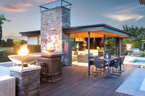 Photo of property in 455 Sawyers Arms Road, Harewood, Christchurch, 8051