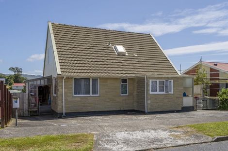 Photo of property in 16 Waihora Crescent, Waitangirua, Porirua, 5024