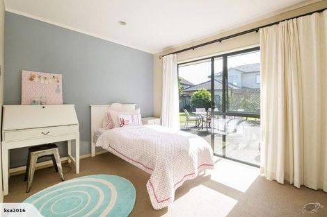 Photo of property in 13 Athenry Place, Dannemora, Auckland, 2016