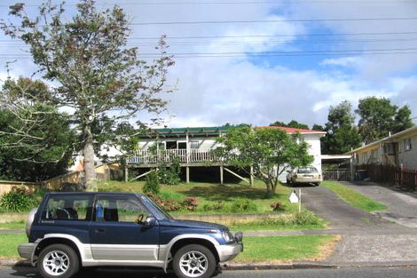 Photo of property in 12 Ribblesdale Road, Henderson, Auckland, 0612